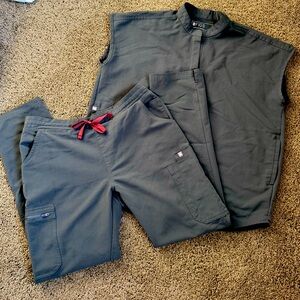 FIGS Rafaela top. Bonsai. SMALL